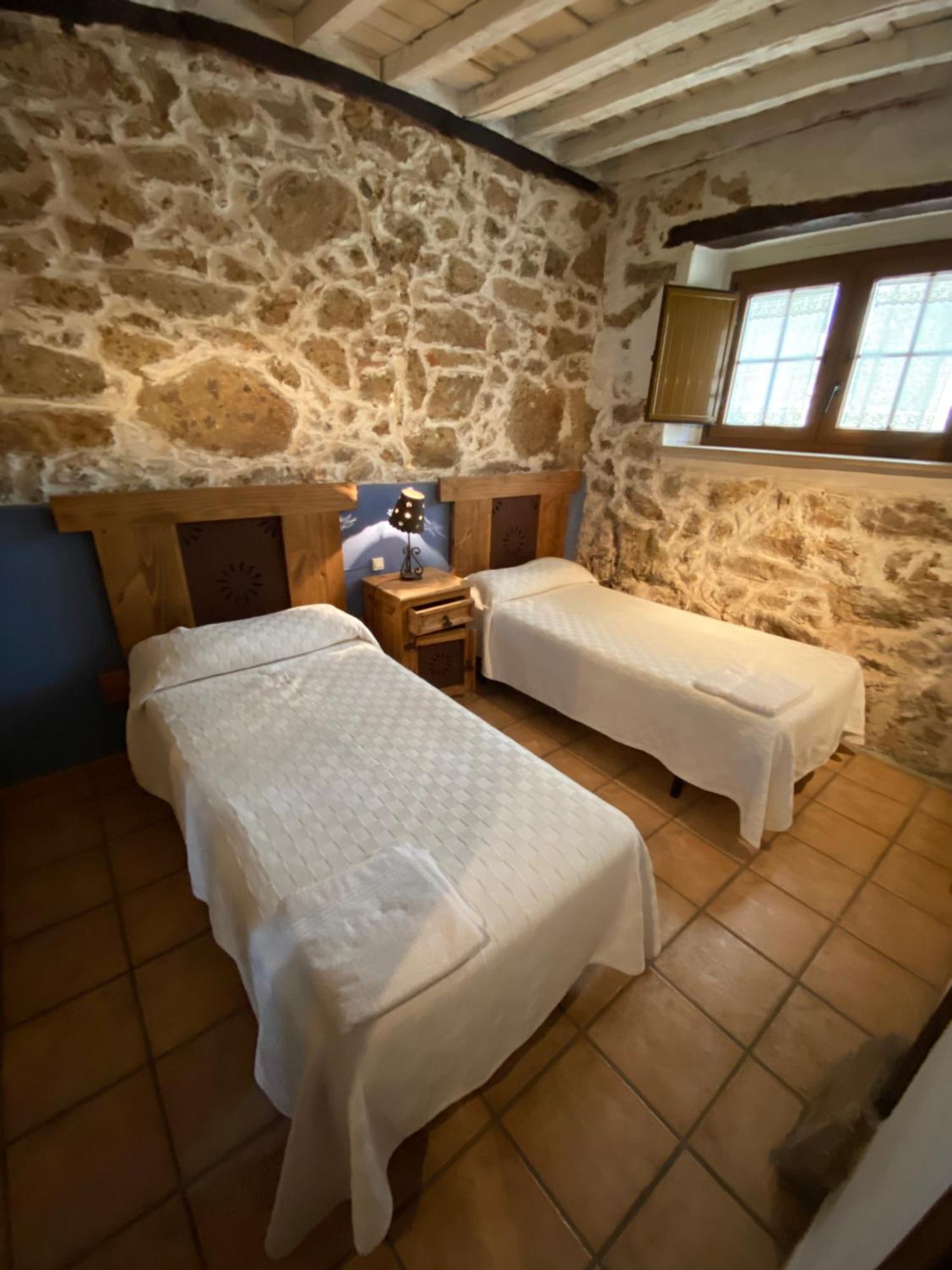 Apartamentos Rurales La Antigua Fonda 칸델레리오 외부 사진