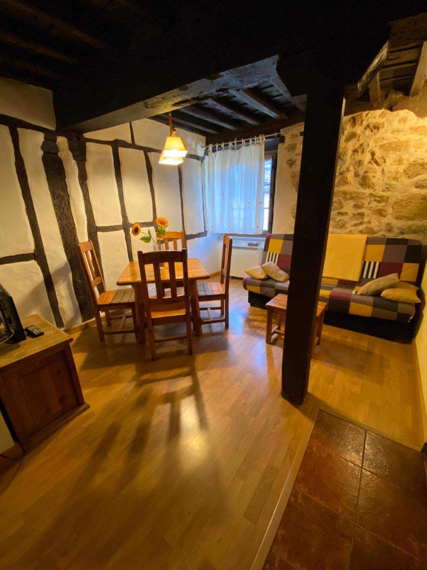 Apartamentos Rurales La Antigua Fonda 칸델레리오 외부 사진